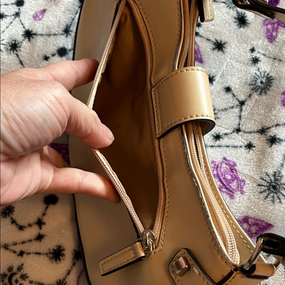 VINTAGE GUESS CURVE MINI PURSE - Picture 8 of 15